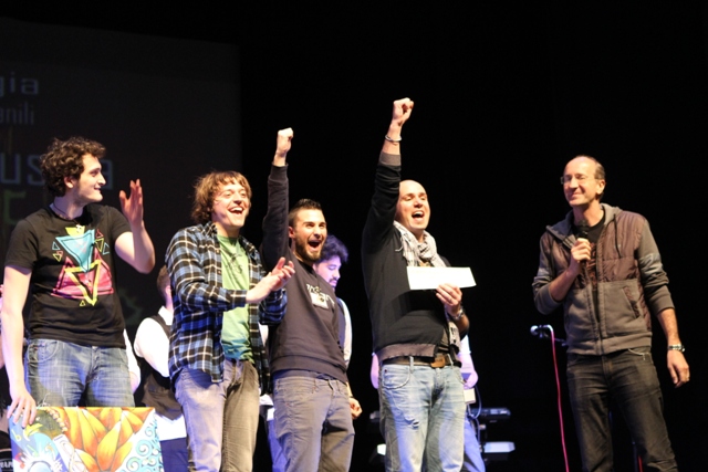 il momento dell'annuncio: Il Giunto di Cardàno vince la prima edizione del music contest Talent's Hell